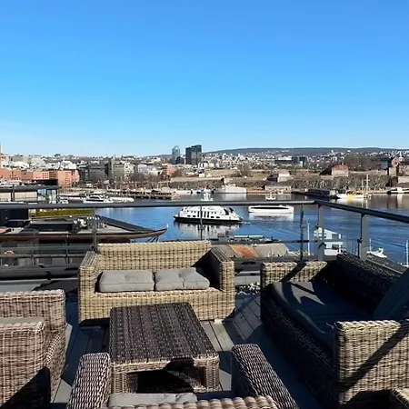 Tjuvholmen Gem With Rooftop Terrace And Parking Oslo